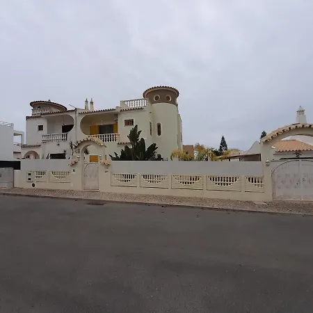 Amazing In Gale With Pool البوفيرا